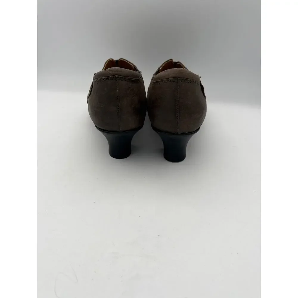 Women’s Earth Size 9 Taupe Leather Oxford Heels